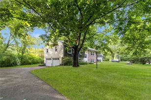 350 Essex Rd, North Kingstown, RI 02852 - Photo 43