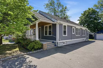 132 Roger Williams Avenue, Providence, RI 02907 - Photo 3