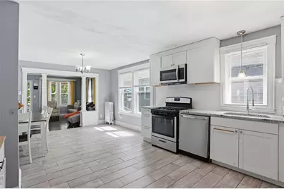 132 Roger Williams Avenue, Providence, RI 02907 - Photo 9