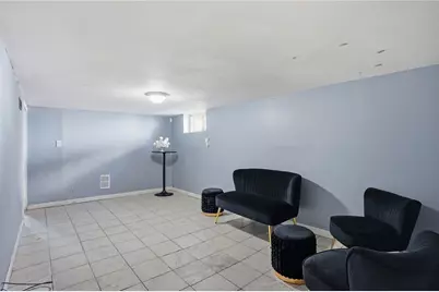 132 Roger Williams Avenue, Providence, RI 02907 - Photo 35