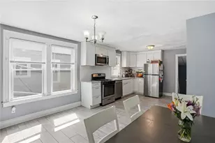 132 Roger Williams Ave, Providence, RI 02907 - Photo 11