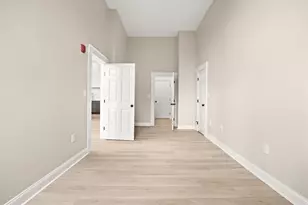 1044 Social St, Woonsocket, RI 02895 - Photo 9