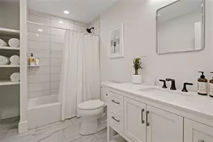 2 Eastnor Rd, Newport, RI 02840 - Photo 7