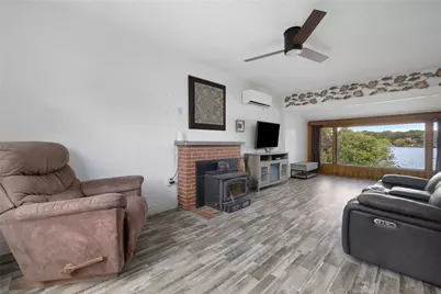 432 Lake Shore Drive, Warwick, RI 02889 - Photo 5
