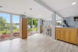432 Lake Shore Dr, Warwick, RI 02889 - Photo 13