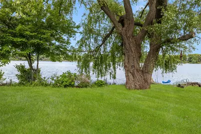 432 Lake Shore Drive, Warwick, RI 02889 - Photo 15