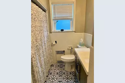 73 Overhill Road, Providence, RI 02906 - Photo 5