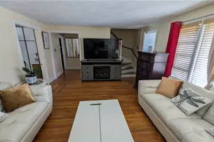 326 Sharon St, Providence, RI 02908 - Photo 5