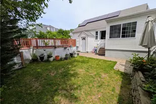 326 Sharon St, Providence, RI 02908 - Photo 23