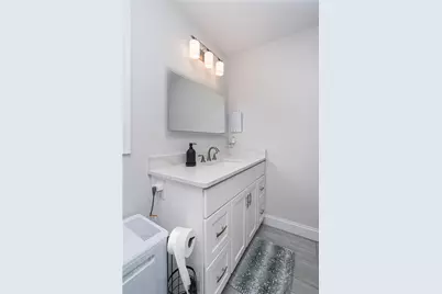 100 East View Avenue, Cranston, RI 02920 - Photo 35