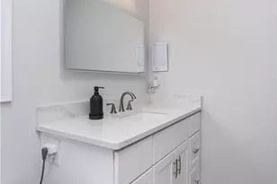 100 E View Ave, Cranston, RI 02920 - Photo 35