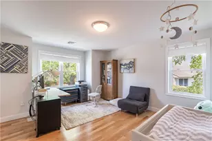 100 E View Ave, Cranston, RI 02920 - Photo 29