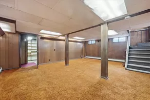 123 Oxford St, Cranston, RI 02920 - Photo 41