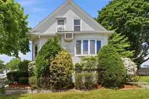 123 Oxford St, Cranston, RI 02920 - Photo 1