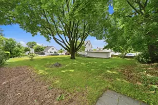 123 Oxford St, Cranston, RI 02920 - Photo 13
