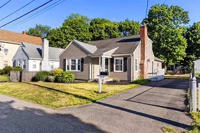 245 Hughes Avenue, Pawtucket, RI 02861 - Photo 3