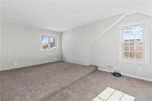 245 Hughes Ave, Pawtucket, RI 02861 - Photo 23