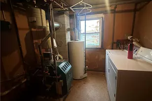 39 Locust St, Pawtucket, RI 02860 - Photo 11