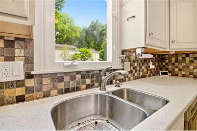 30 Monmouth Drive, East Providence, RI 02915 - Photo 3