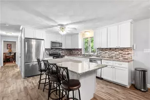 77 Pine Hill Ave, Johnston, RI 02919 - Photo 7