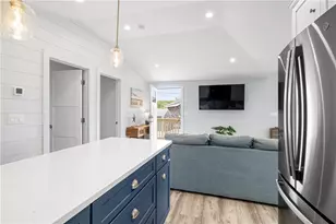 39 Edwards Ave, South Kingstown, RI 02879 - Photo 15