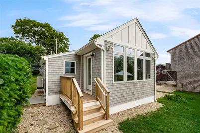 39 Edwards Avenue, South Kingstown, RI 02879 - Photo 5