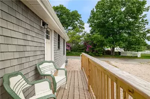 39 Edwards Ave, South Kingstown, RI 02879 - Photo 9