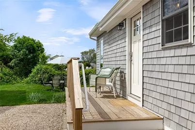 39 Edwards Avenue, South Kingstown, RI 02879 - Photo 7