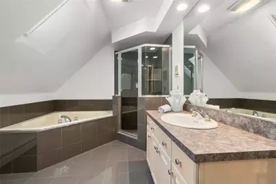 7 Oak Tree Lane, Cranston, RI 02920 - Photo 27