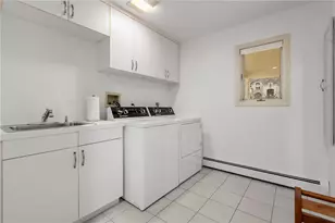 7 Oak Tree Ln, Cranston, RI 02920 - Photo 13