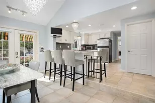 67 Plantation Dr, Cranston, RI 02920 - Photo 5