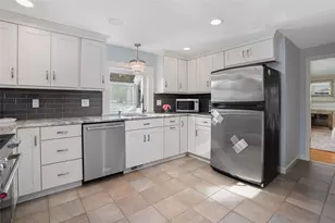 67 Plantation Dr, Cranston, RI 02920 - Photo 7