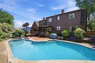 34 Robin Ln, West Warwick, RI 02893 - Photo 29
