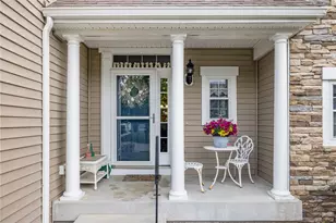 132 Camden Ct, South Kingstown, RI 02879 - Photo 3