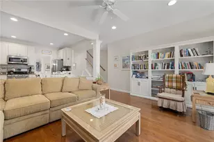 132 Camden Ct, South Kingstown, RI 02879 - Photo 17