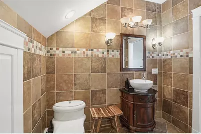 2269 East Main Road, Portsmouth, RI 02871 - Photo 37