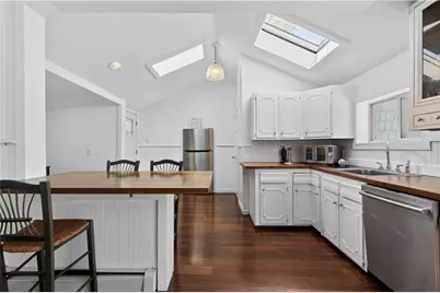 16 Courtway Street, Narragansett, RI 02882 - Photo 15