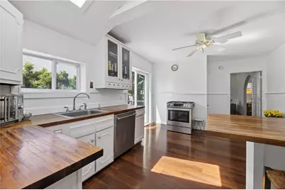 16 Courtway Street, Narragansett, RI 02882 - Photo 15