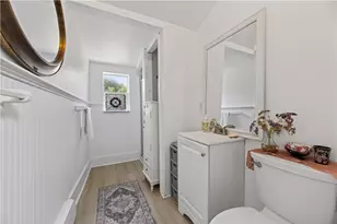 16 Courtway St, Narragansett, RI 02882 - Photo 23