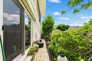 36 Maple St, South Kingstown, RI 02879 - Photo 19