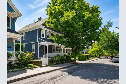 27 Mann Avenue, Newport, RI 02840 - Photo 1