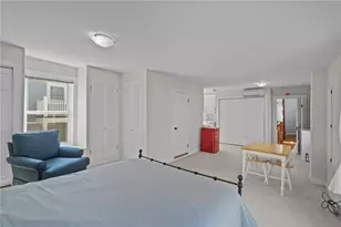 26 Franklin St, Newport, RI 02840 - Photo 25