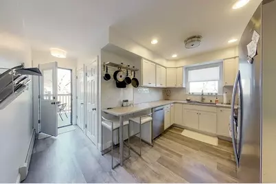 2 E Boulevard #2, Middletown, RI 02842 - Photo 3