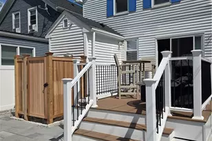 33 Slocum St, Newport, RI 02840 - Photo 17