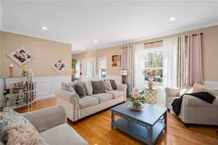 14 Dover Ave, Lincoln, RI 02865 - Photo 7