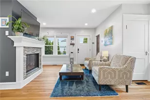 111 Anderton Ave, Pawtucket, RI 02860 - Photo 13