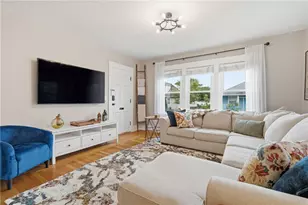 111 Anderton Ave, Pawtucket, RI 02860 - Photo 9