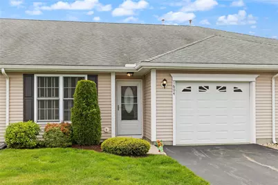 1604 Village Green Circle, Coventry, RI 02816 - Photo 3