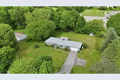 8 Wabasso Terrace, Middletown, RI 02842 - Photo 3
