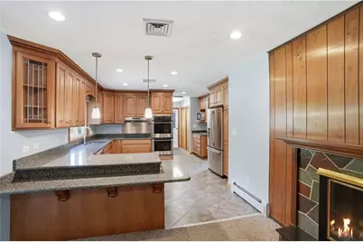 8 Wabasso Terrace, Middletown, RI 02842 - Photo 15